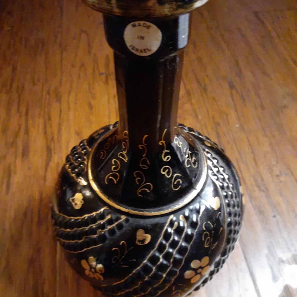 EXQUISITE VTG Neker Art Glass Made in Israel 10" Phoenician Style Black Vase.